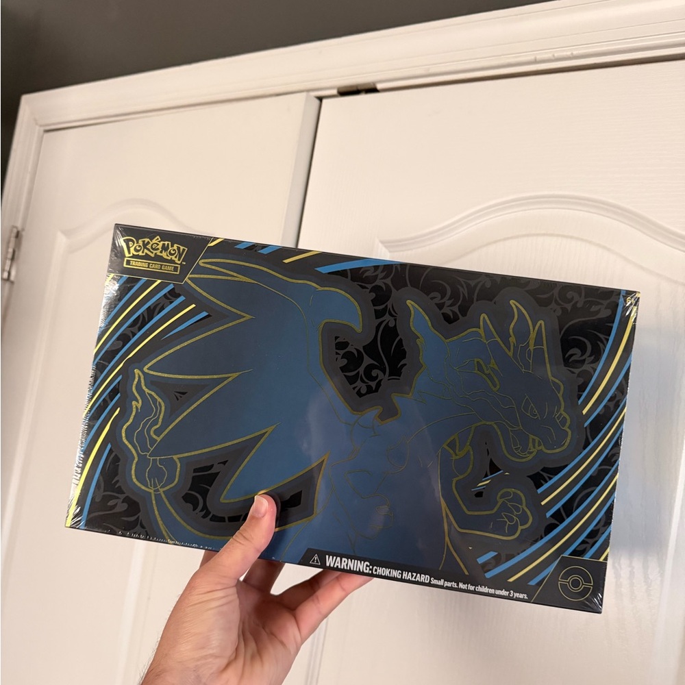 Pokémon Charizard X Ex Ultra Premium Collection